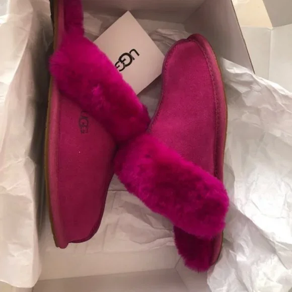 UGG Scuffette II genuine shearling suede Slipper. Waterproof. NWT. Size: 7, 8 - Picture 3 of 12